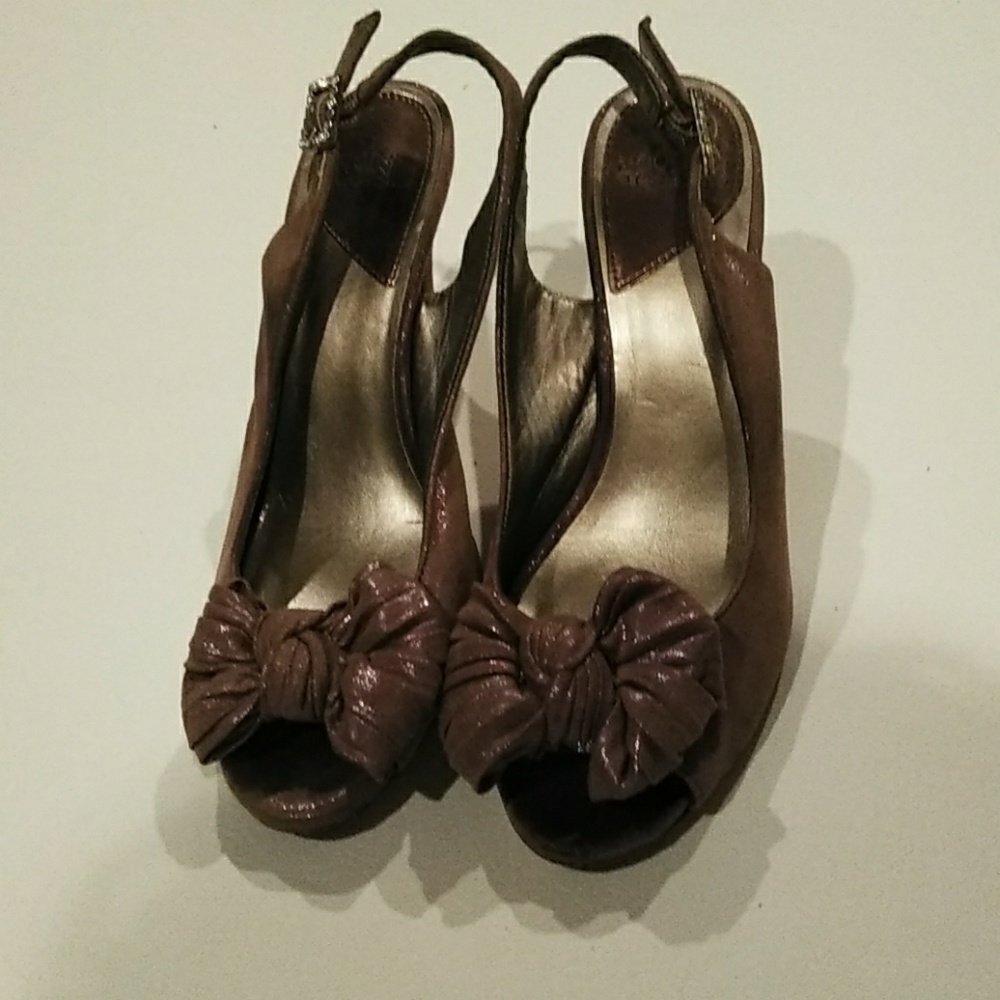 Pewter slingbacks with rhinestone clasp and bow